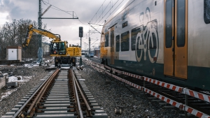 2026-02-18-14-18-45-X-H2