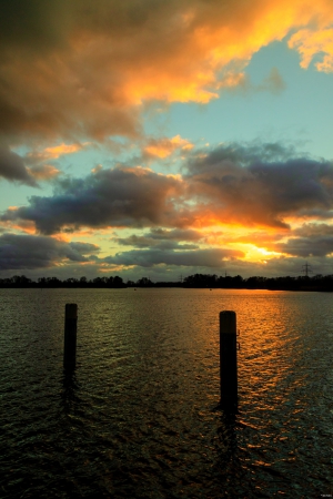 Abendstimmung am Ketziner Hafen
Canon EOS M3, F/8 1/320s ISO-400 18mm