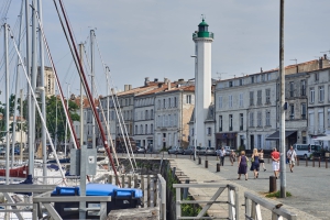 Phare du Quai Valin