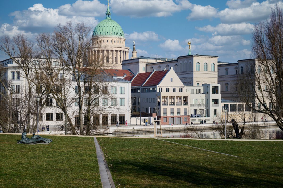 Rund um die Freundschaftinsel