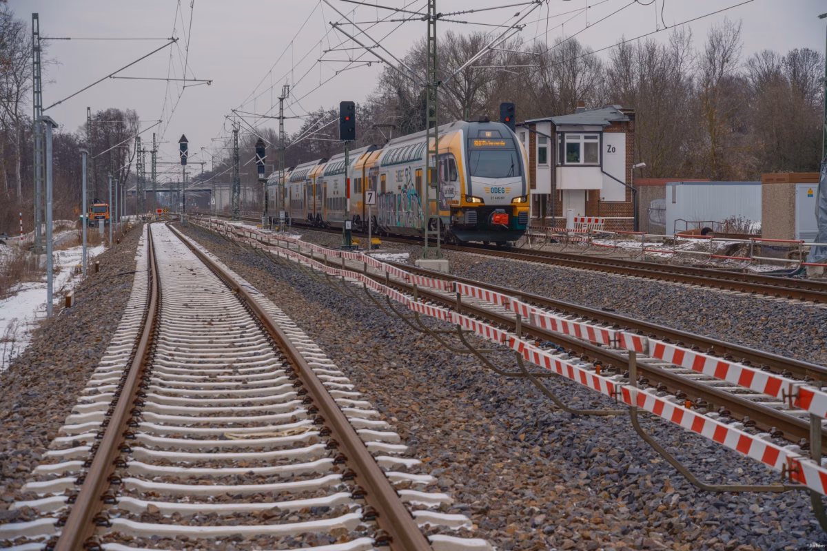 Ein Nikon Kit-Objektiv an der GFX